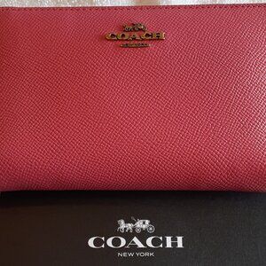 Coach Medium Zip Wallet Pebble Leather in Confetti Pink